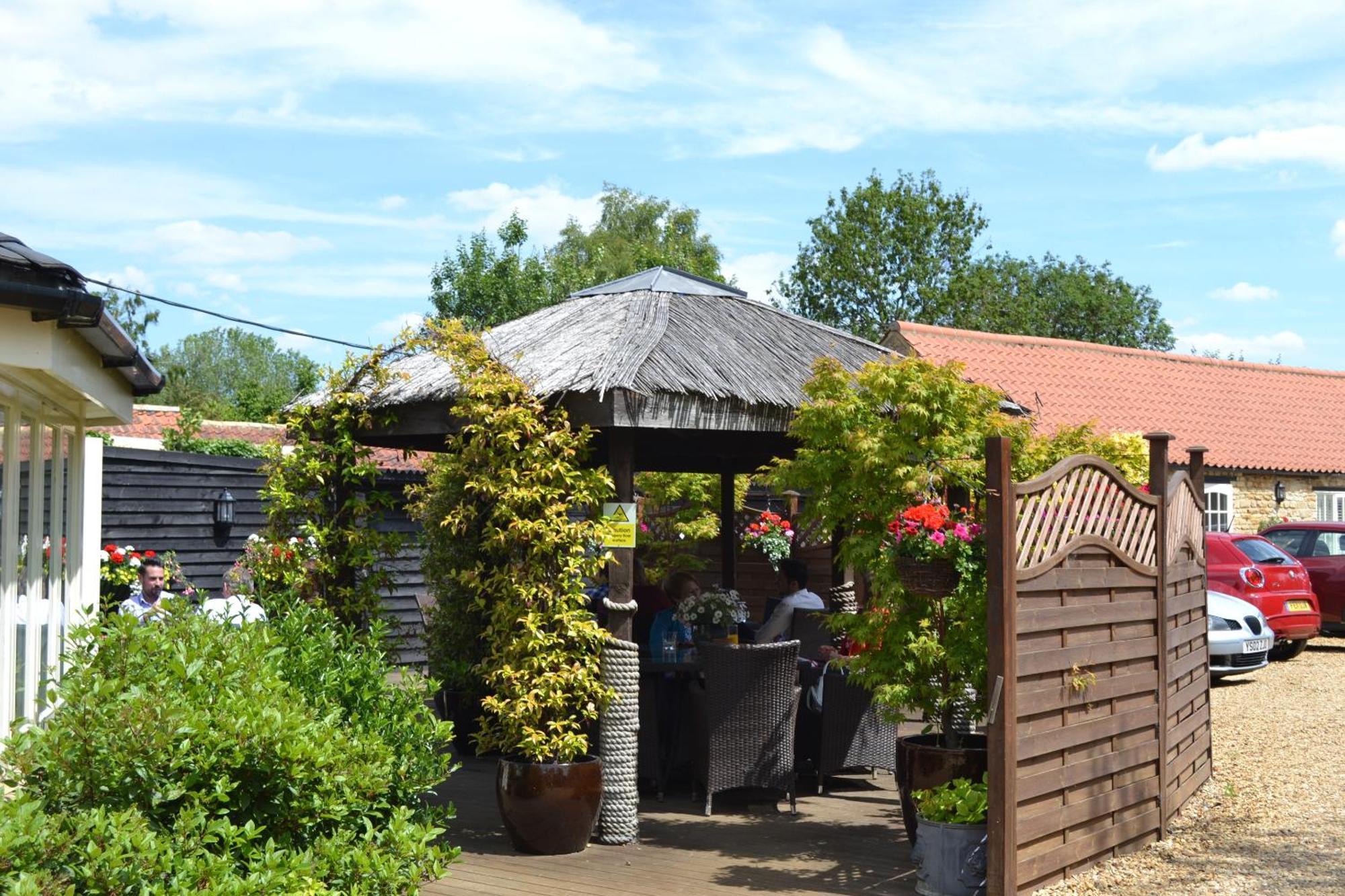 The Crown Inn Peterborough Exteriör bild